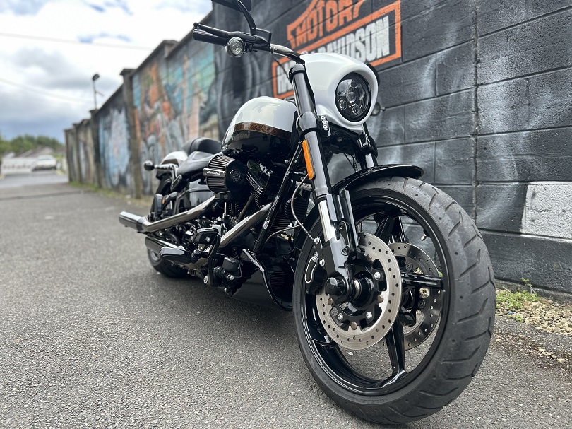 2016 CVO Breakout €19,999 - Image 4