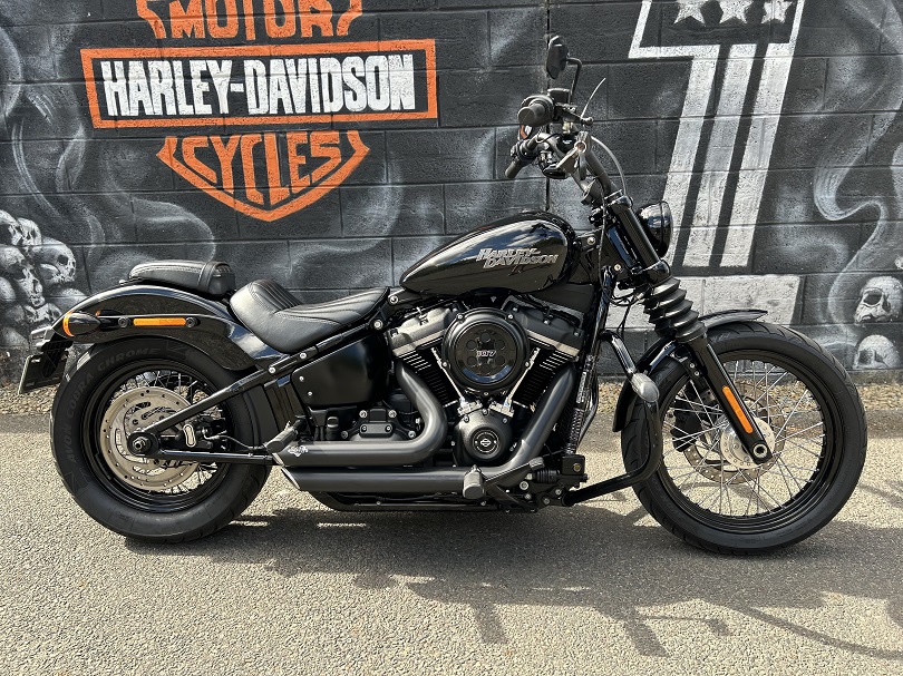 2018 Street Bob 107 €13,499